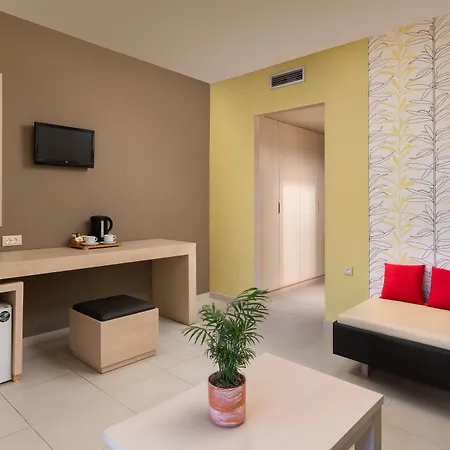 Virginia Family Kallithéa