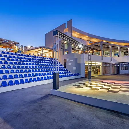 리조트 Virginia Family 4*