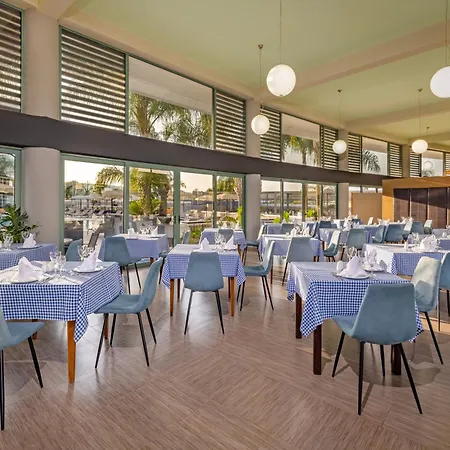 리조트 Virginia Family 4*