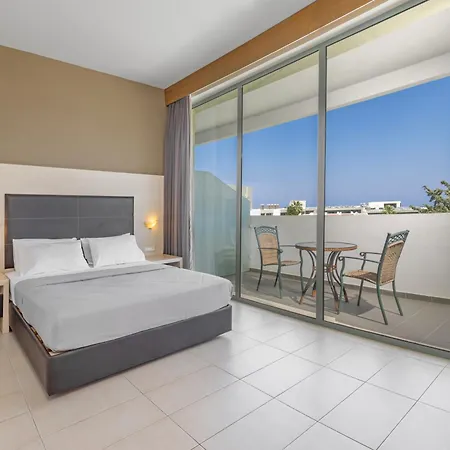 Virginia Family 리조트 4*