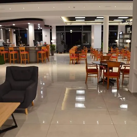 Virginia Family Kallithéa