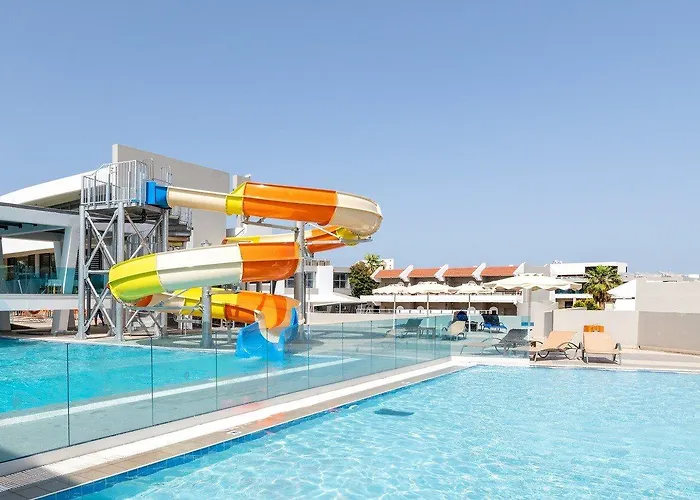 Virginia Family Complex 4*