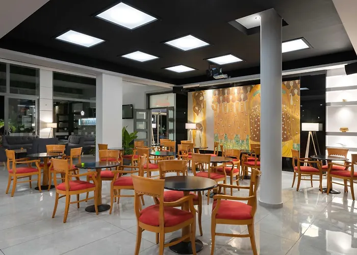 Virginia Family Complex 4*