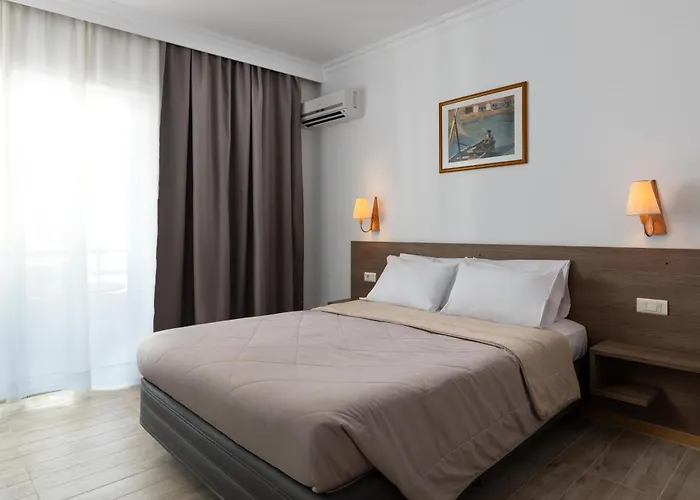 Virginia Family Complex 4*