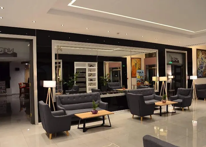 Virginia Family Complex 4*